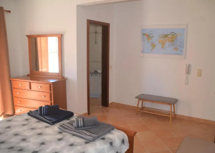 Hébergement de vacances Casa Flora T1 - Do Bispo